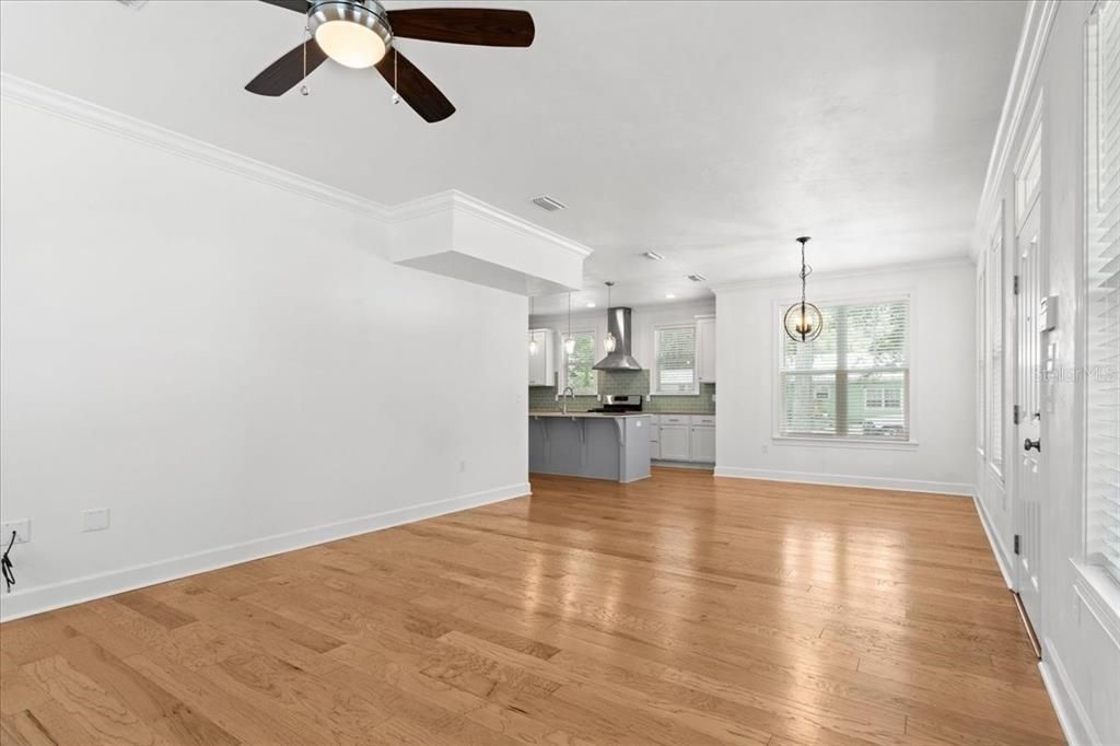 For Sale: $549,000 (3 beds, 2 baths, 1815 Square Feet)