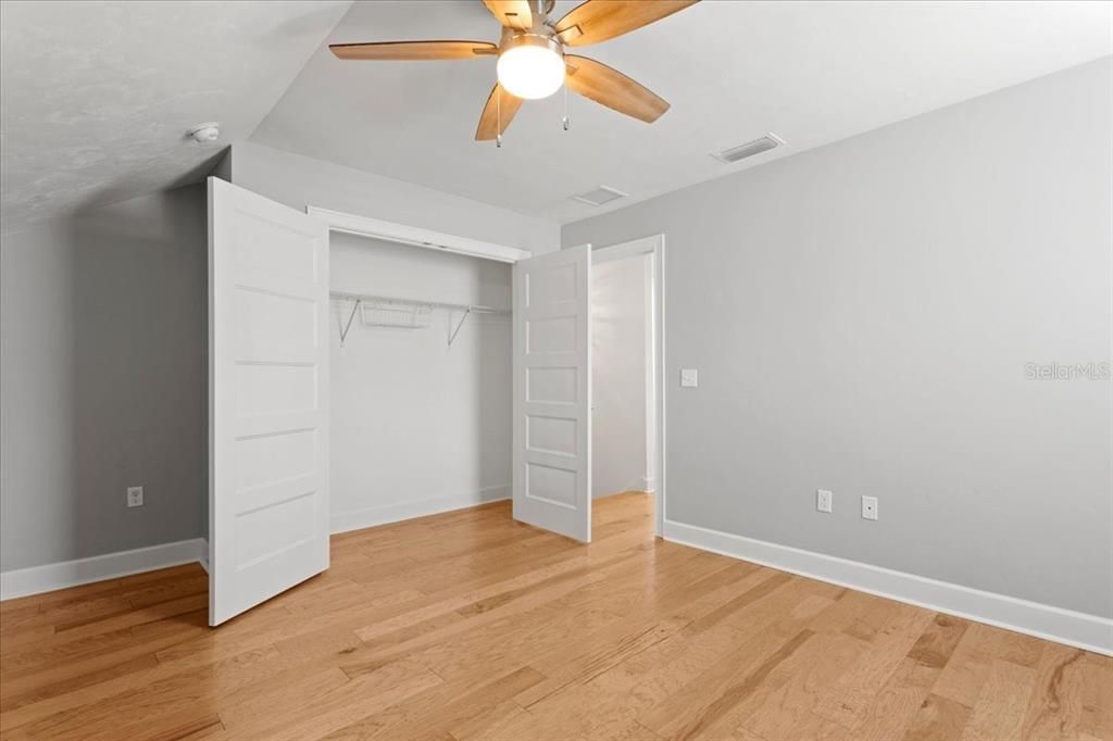 For Sale: $549,000 (3 beds, 2 baths, 1815 Square Feet)