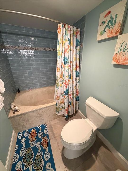 For Rent: $2,400 (2 beds, 2 baths, 1272 Square Feet)