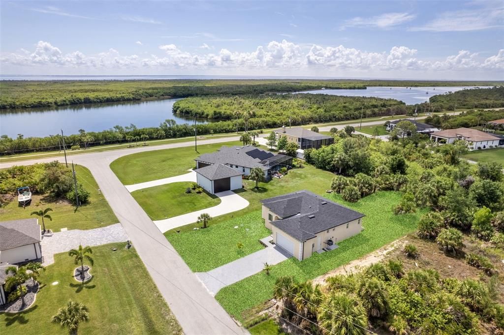 На продажу: $558,000 (4 спален, 3 ванн, 1842 Квадратных фут)