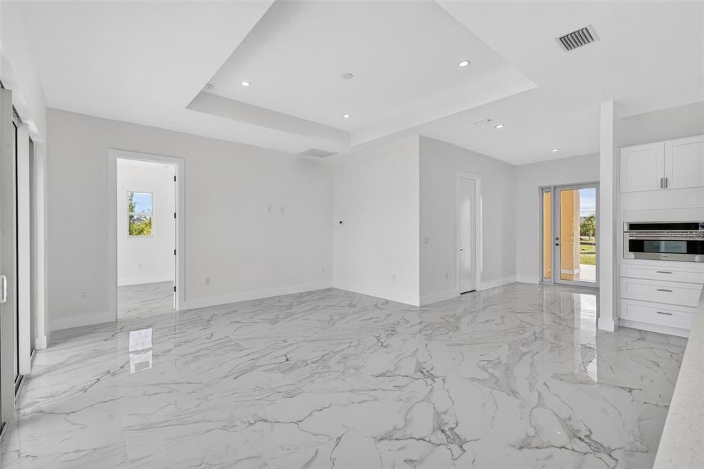 На продажу: $558,000 (4 спален, 3 ванн, 1842 Квадратных фут)