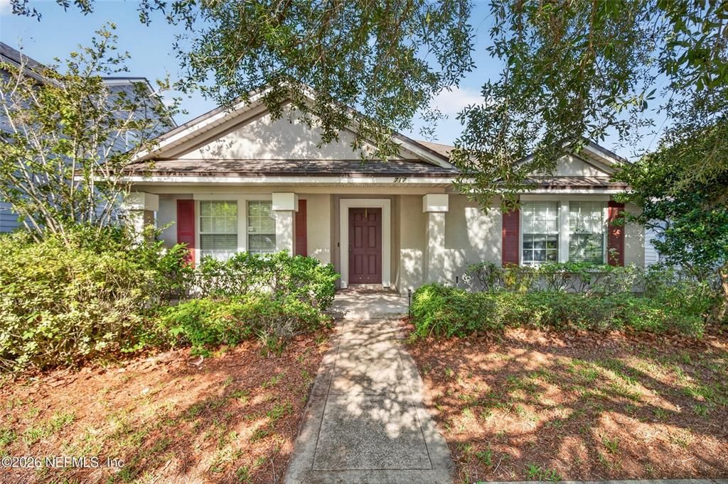 For Sale: $285,000 (3 beds, 2 baths, 1352 Square Feet)