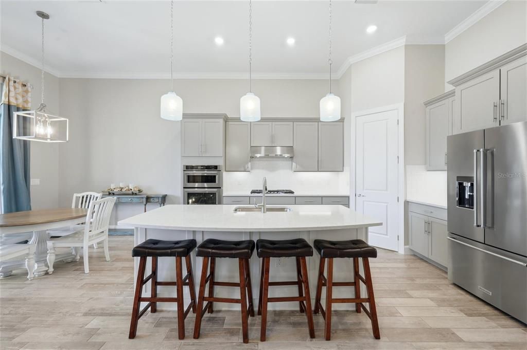 For Sale: $756,000 (4 beds, 3 baths, 2483 Square Feet)