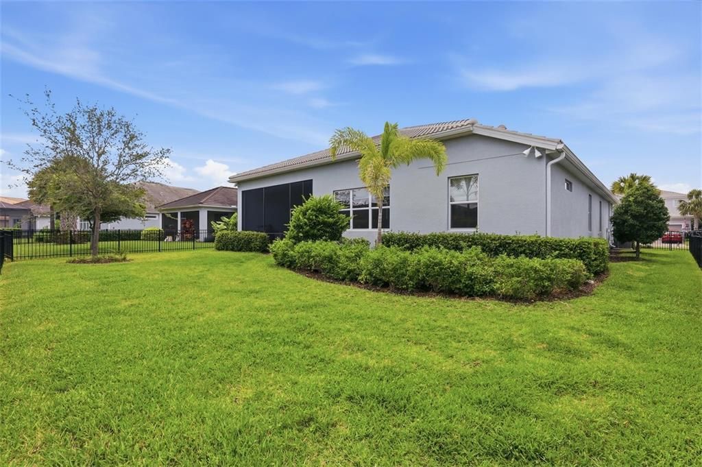 For Sale: $756,000 (4 beds, 3 baths, 2483 Square Feet)