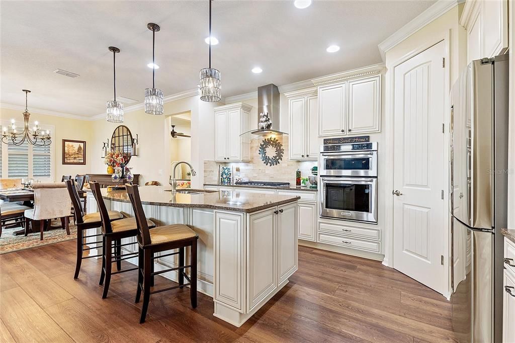 For Sale: $439,900 (3 beds, 2 baths, 1802 Square Feet)