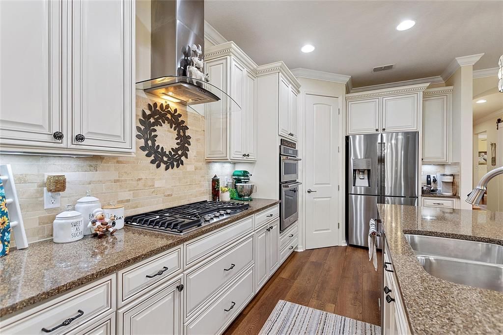 For Sale: $439,900 (3 beds, 2 baths, 1802 Square Feet)