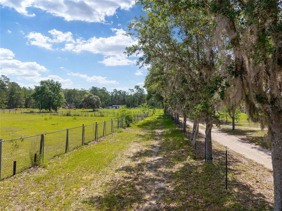 En Venta: $375,000 (5.00 acres)