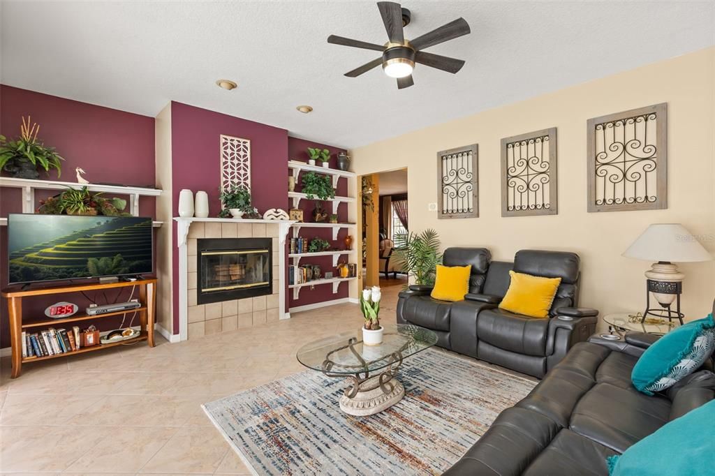 For Sale: $740,000 (5 beds, 3 baths, 3315 Square Feet)