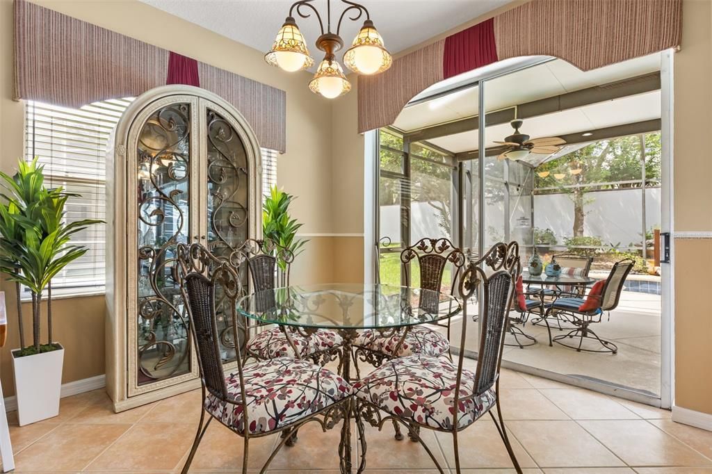For Sale: $740,000 (5 beds, 3 baths, 3315 Square Feet)