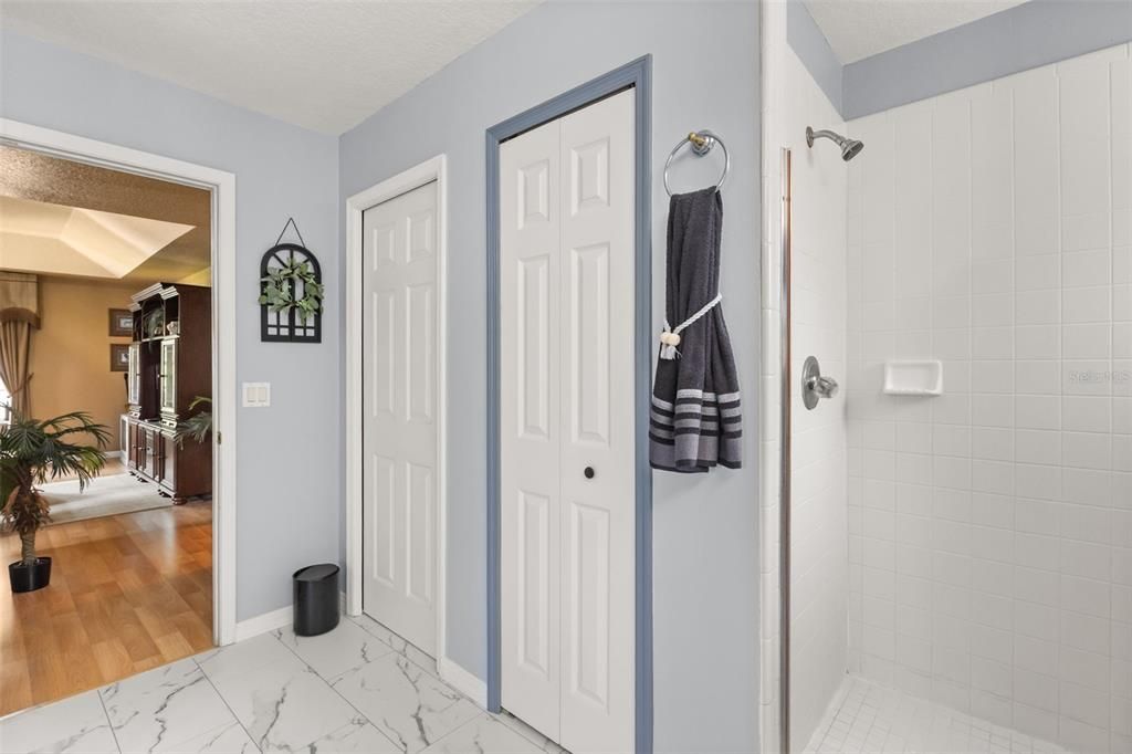 For Sale: $740,000 (5 beds, 3 baths, 3315 Square Feet)