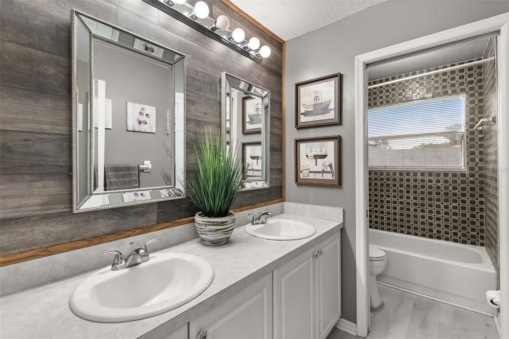 For Sale: $740,000 (5 beds, 3 baths, 3315 Square Feet)