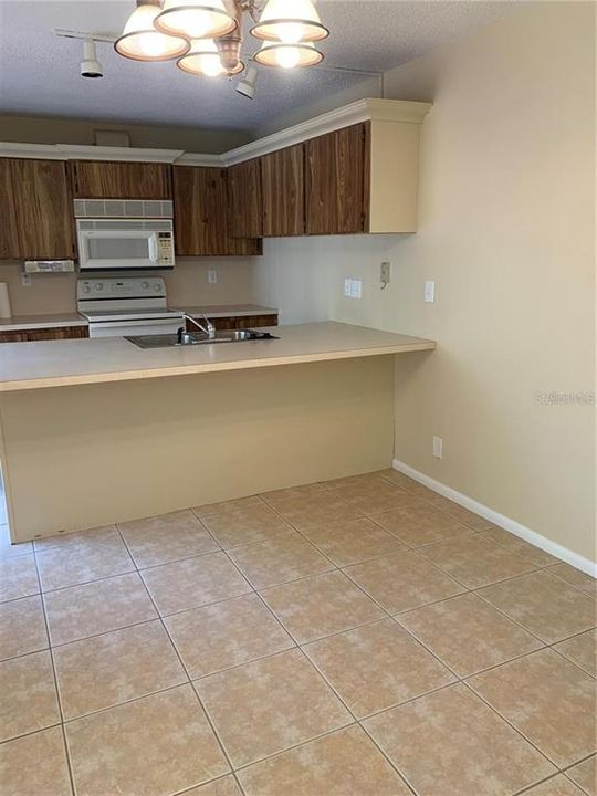 For Rent: $2,050 (2 beds, 2 baths, 1344 Square Feet)