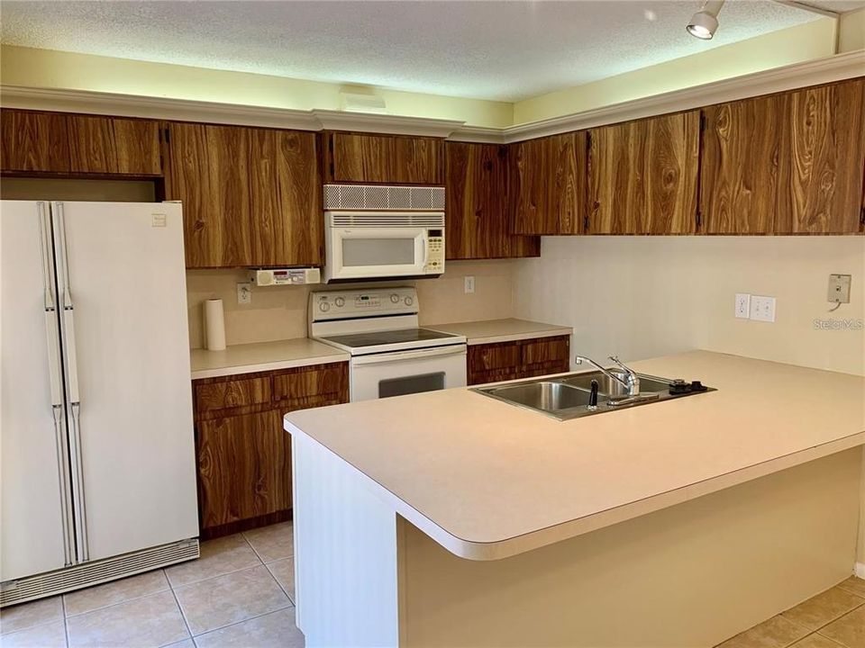 For Rent: $2,050 (2 beds, 2 baths, 1344 Square Feet)