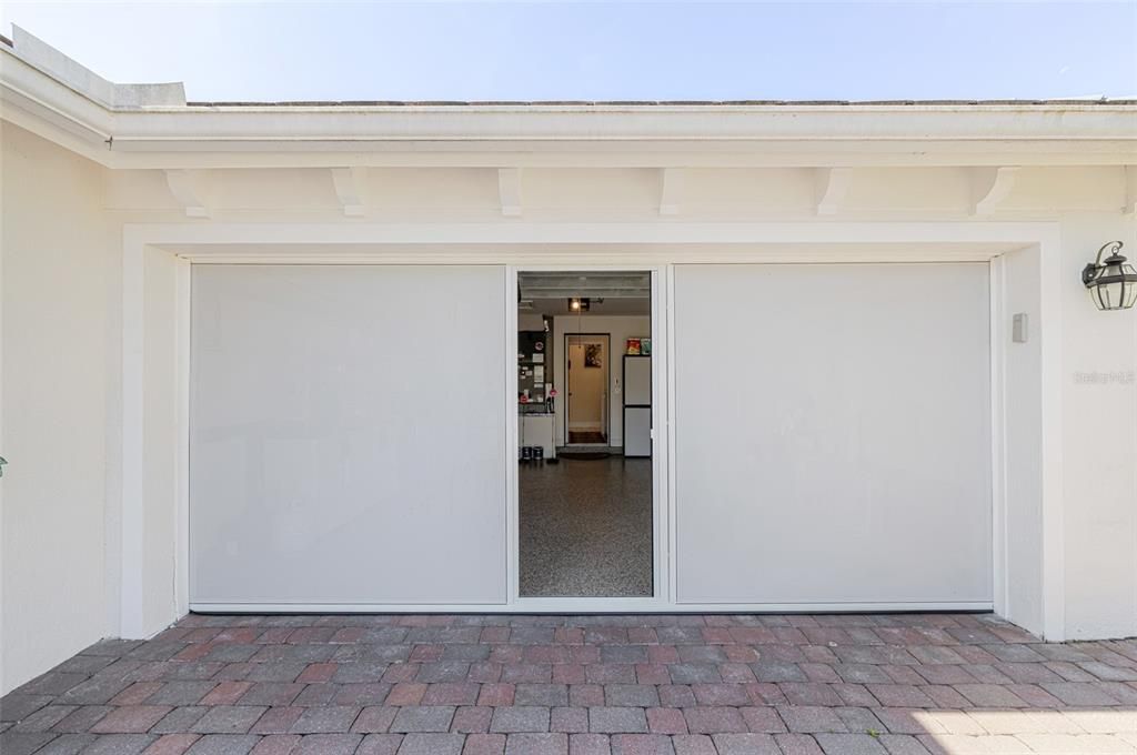 For Sale: $299,000 (2 beds, 2 baths, 1525 Square Feet)