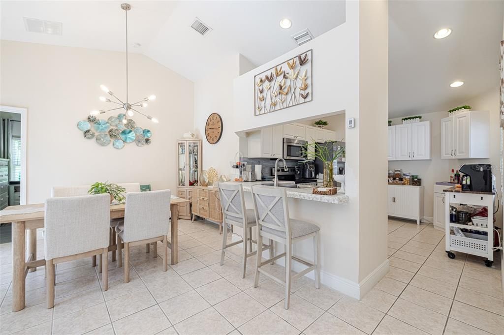 For Sale: $299,000 (2 beds, 2 baths, 1525 Square Feet)