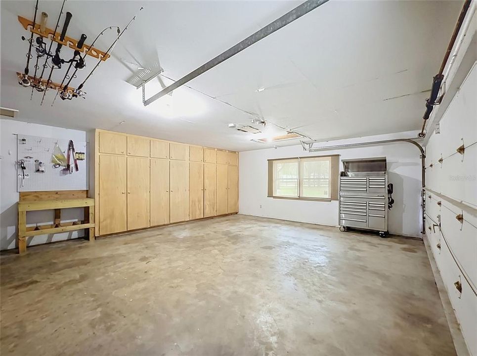 For Sale: $299,900 (2 beds, 2 baths, 1728 Square Feet)