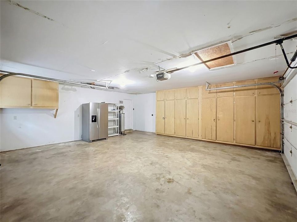 For Sale: $299,900 (2 beds, 2 baths, 1728 Square Feet)