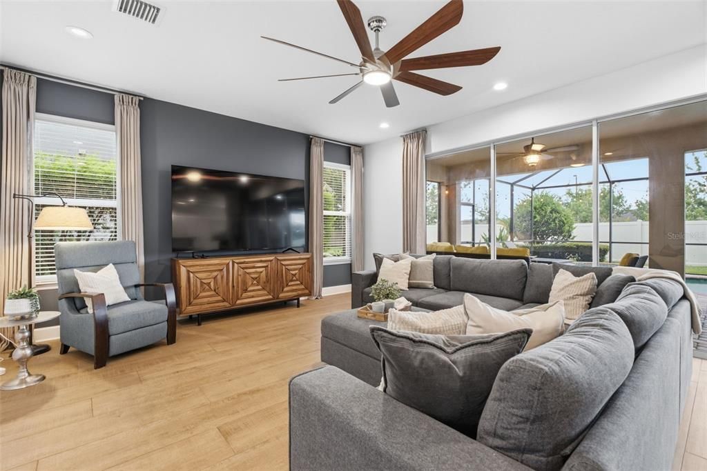 For Sale: $725,000 (4 beds, 3 baths, 3249 Square Feet)