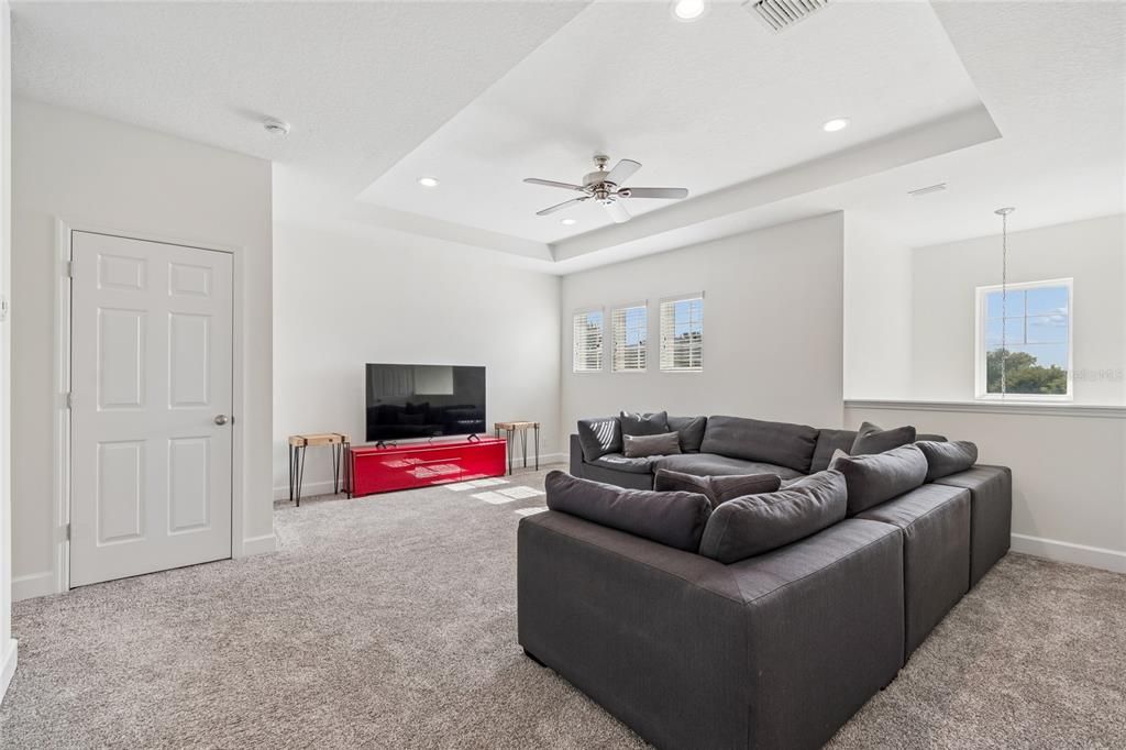 For Sale: $725,000 (4 beds, 3 baths, 3249 Square Feet)