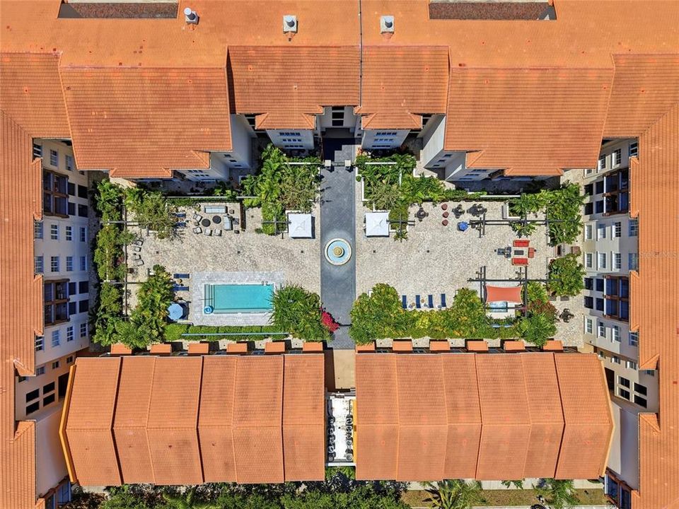 En Venta: $564,900 (2 camas, 2 baños, 1170 Pies cuadrados)