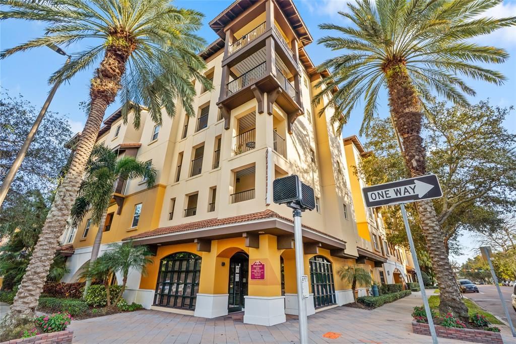 En Venta: $564,900 (2 camas, 2 baños, 1170 Pies cuadrados)