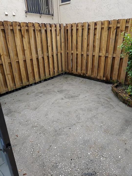 For Rent: $1,875 (2 beds, 1 baths, 1218 Square Feet)
