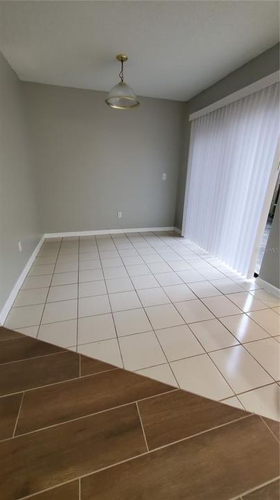 For Rent: $1,875 (2 beds, 1 baths, 1218 Square Feet)