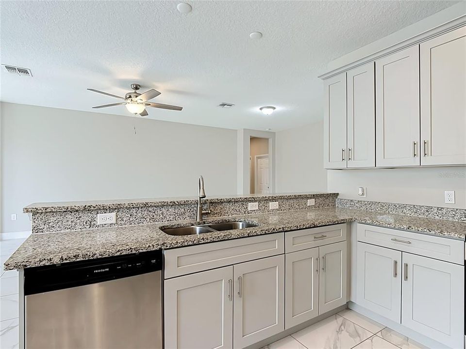 For Sale: $325,000 (4 beds, 2 baths, 1828 Square Feet)