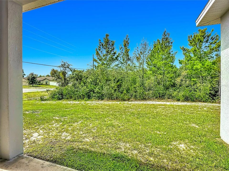 For Sale: $325,000 (4 beds, 2 baths, 1828 Square Feet)