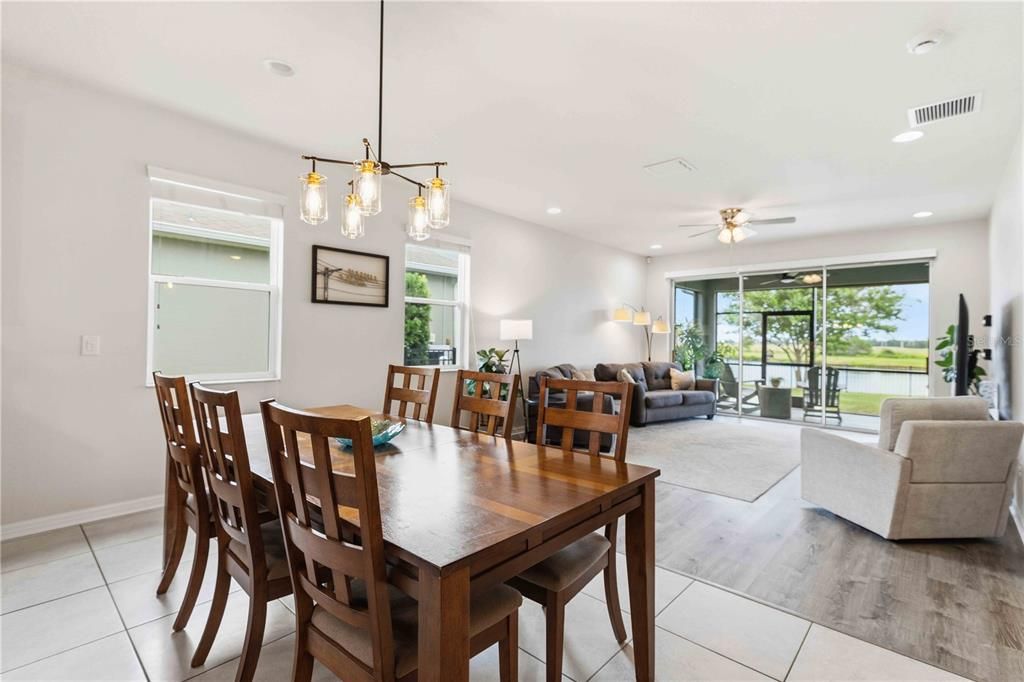 En Venta: $360,000 (3 camas, 2 baños, 1878 Pies cuadrados)