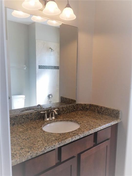 For Rent: $1,900 (3 beds, 2 baths, 1740 Square Feet)