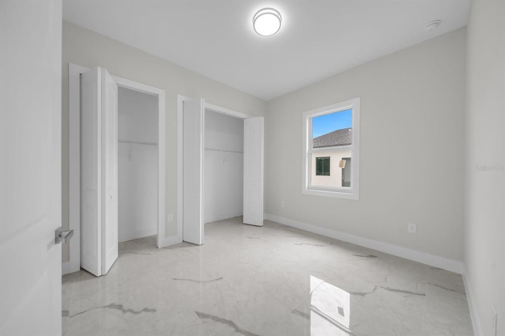For Sale: $345,000 (3 beds, 2 baths, 1493 Square Feet)