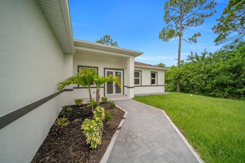 For Sale: $345,000 (3 beds, 2 baths, 1493 Square Feet)