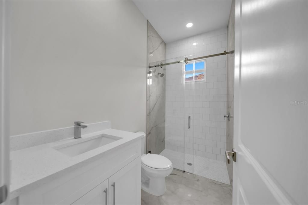 For Sale: $345,000 (3 beds, 2 baths, 1493 Square Feet)