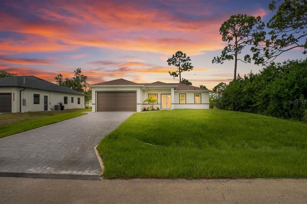 For Sale: $345,000 (3 beds, 2 baths, 1493 Square Feet)