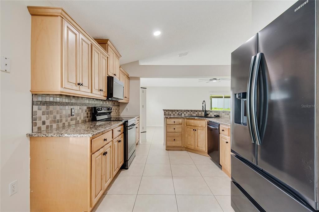 For Sale: $420,000 (3 beds, 2 baths, 1874 Square Feet)