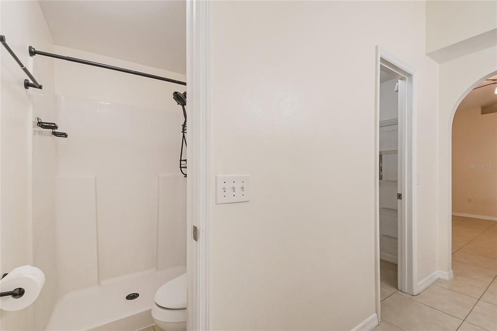 For Sale: $420,000 (3 beds, 2 baths, 1874 Square Feet)