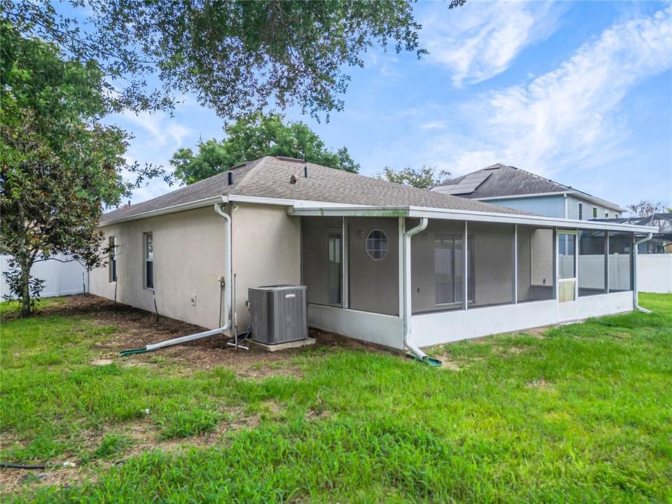 For Sale: $420,000 (3 beds, 2 baths, 1874 Square Feet)