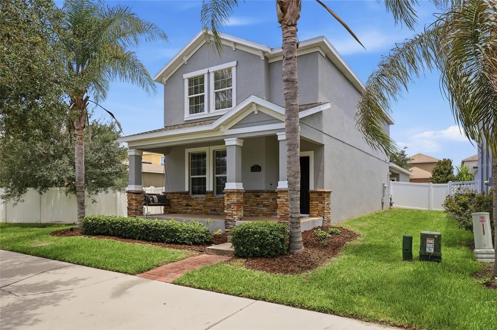 For Sale: $520,000 (3 beds, 2 baths, 1998 Square Feet)
