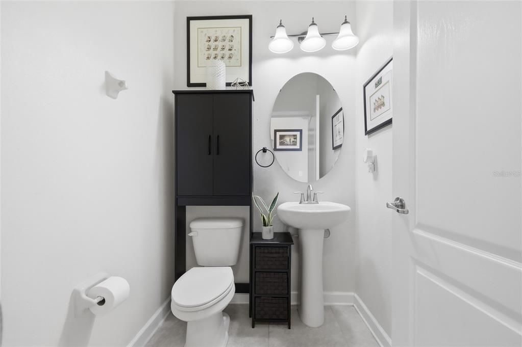For Sale: $520,000 (3 beds, 2 baths, 1998 Square Feet)