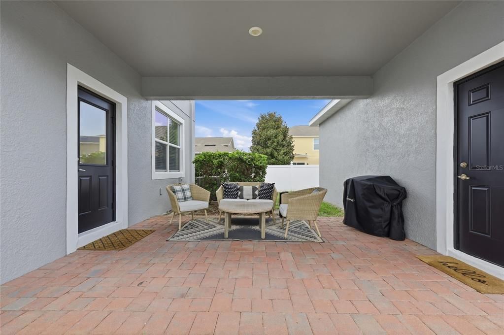 For Sale: $520,000 (3 beds, 2 baths, 1998 Square Feet)