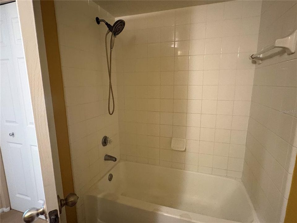 For Rent: $1,750 (1 beds, 1 baths, 856 Square Feet)