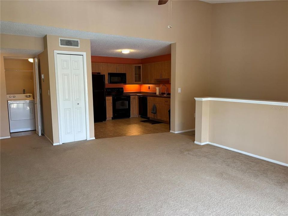 For Rent: $1,750 (1 beds, 1 baths, 856 Square Feet)
