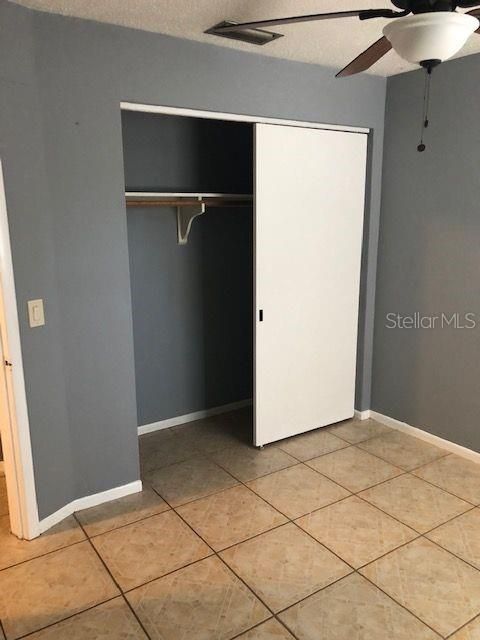 В аренду: $1,450 (2 спален, 1 ванн, 900 Квадратных фут)