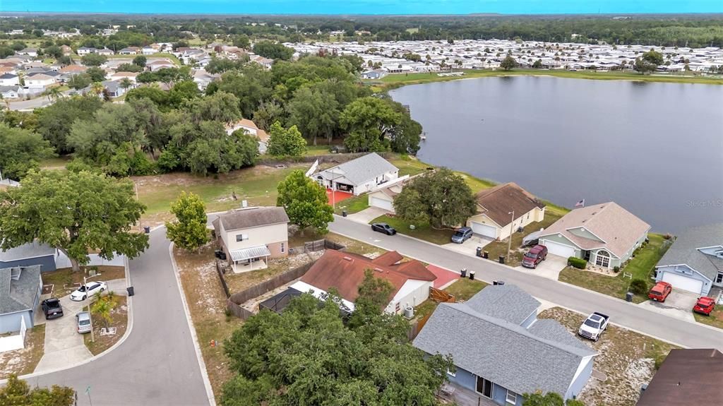 For Sale: $319,900 (3 beds, 2 baths, 1109 Square Feet)