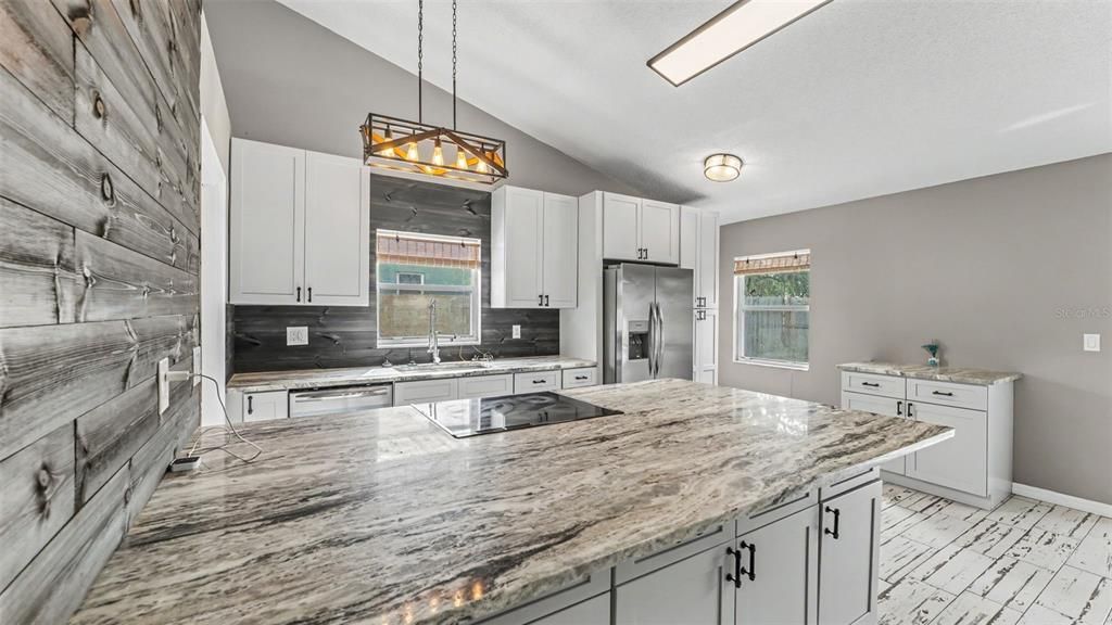 For Sale: $319,900 (3 beds, 2 baths, 1109 Square Feet)