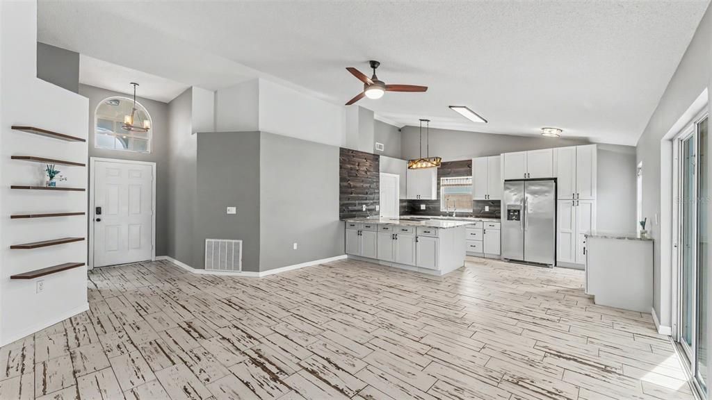 For Sale: $319,900 (3 beds, 2 baths, 1109 Square Feet)