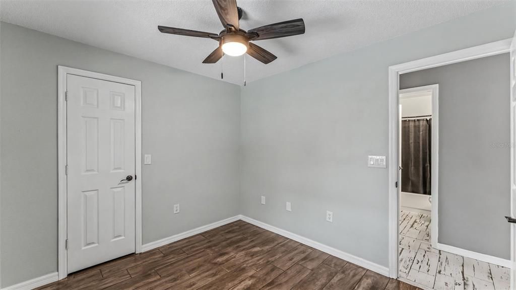 For Sale: $319,900 (3 beds, 2 baths, 1109 Square Feet)