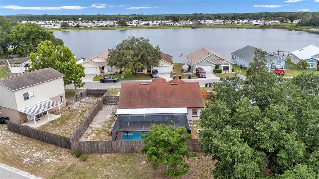 For Sale: $319,900 (3 beds, 2 baths, 1109 Square Feet)