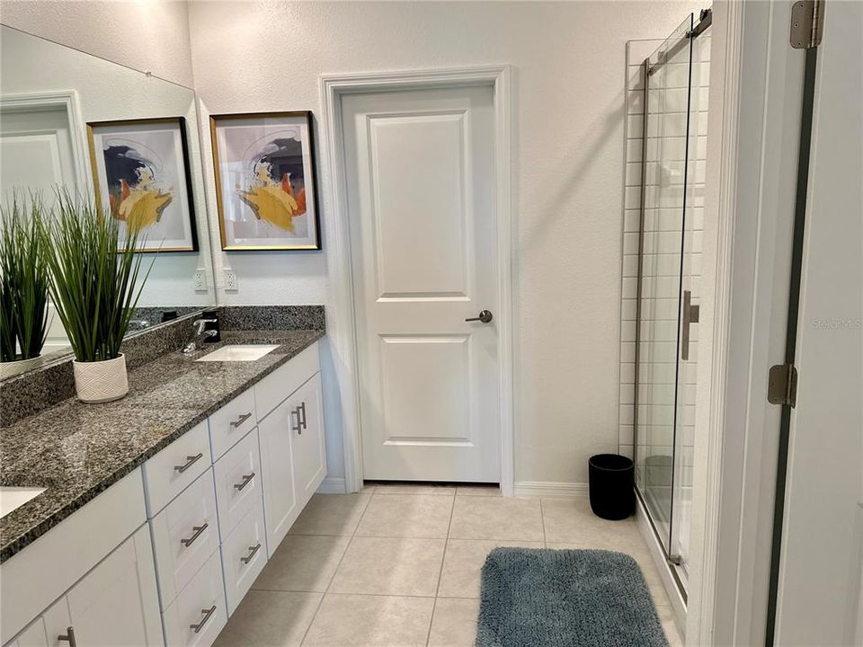 For Sale: $488,900 (5 beds, 2 baths, 2896 Square Feet)